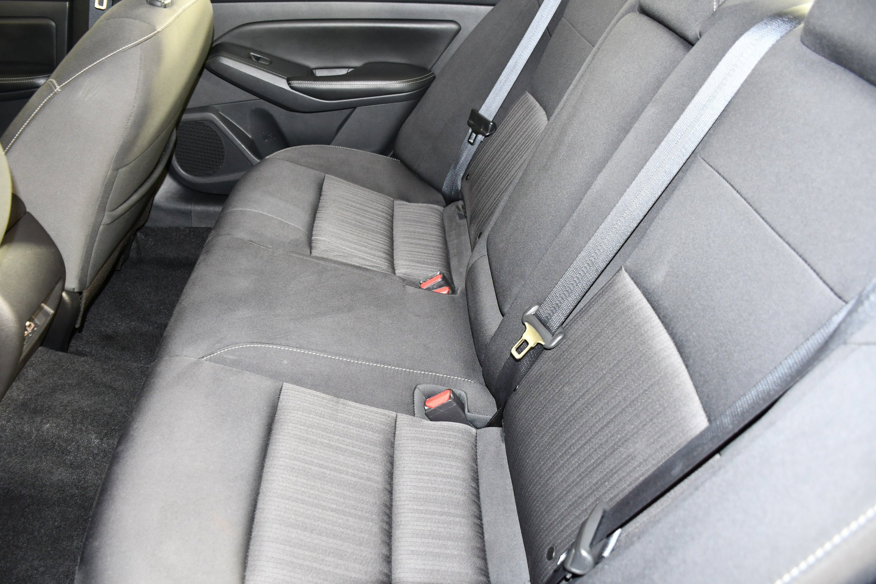 Used 2024 Gun Metallic Nissan 2.5 SV image 47