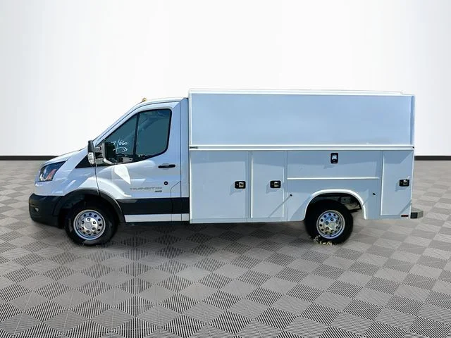 New 2025 Oxford White Ford Base image 3