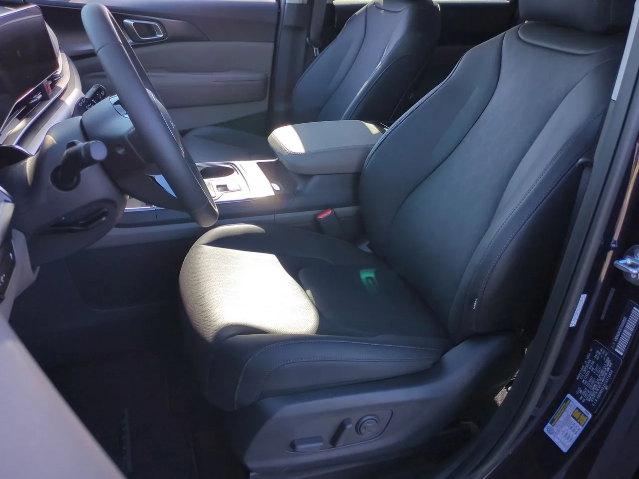 New 2026 Deep Chroma Blue Kia LXS image 19