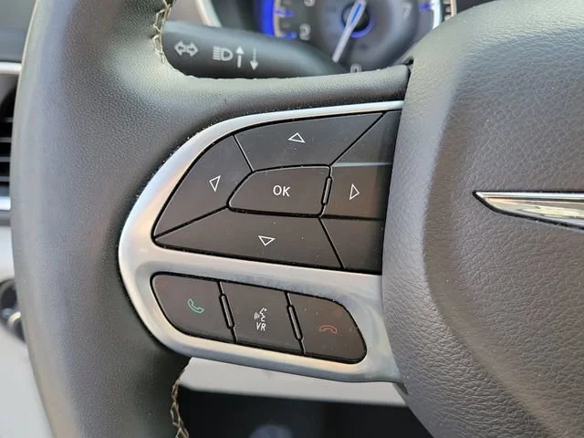 Used 2023 Granite Crystal M Chrysler Touring L image 24