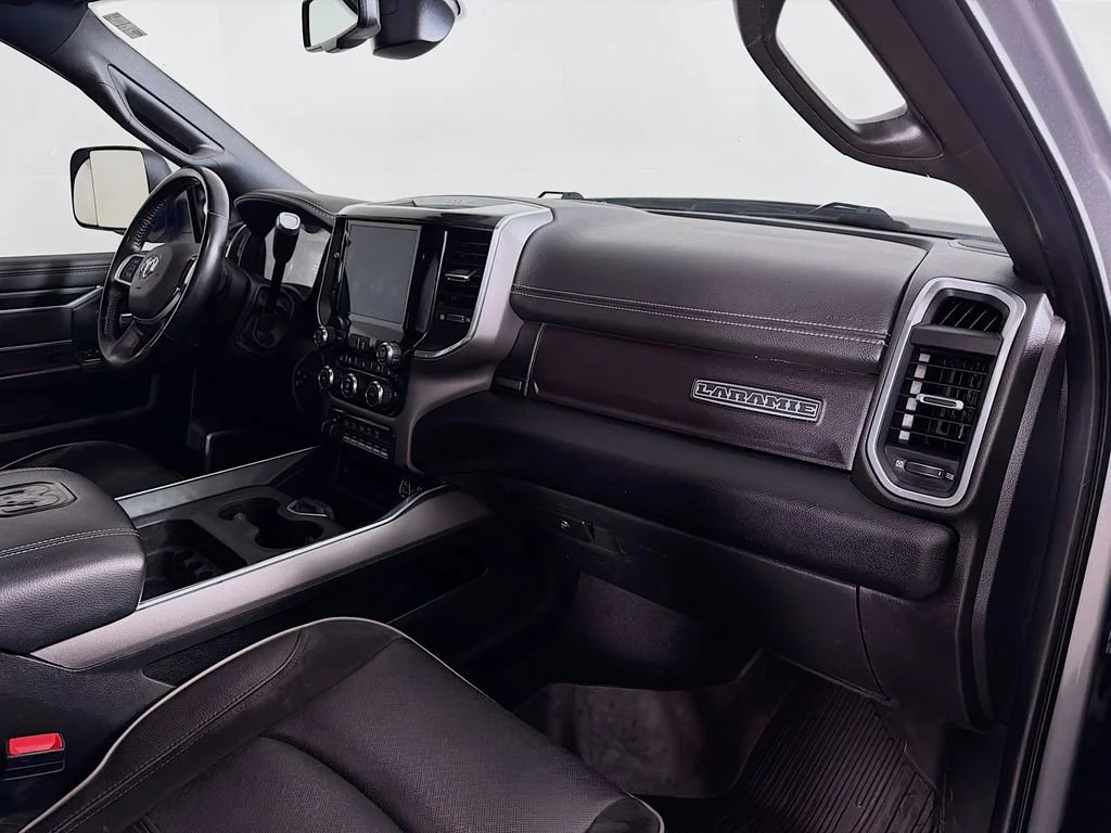 Used 2022  Ram Laramie image 26