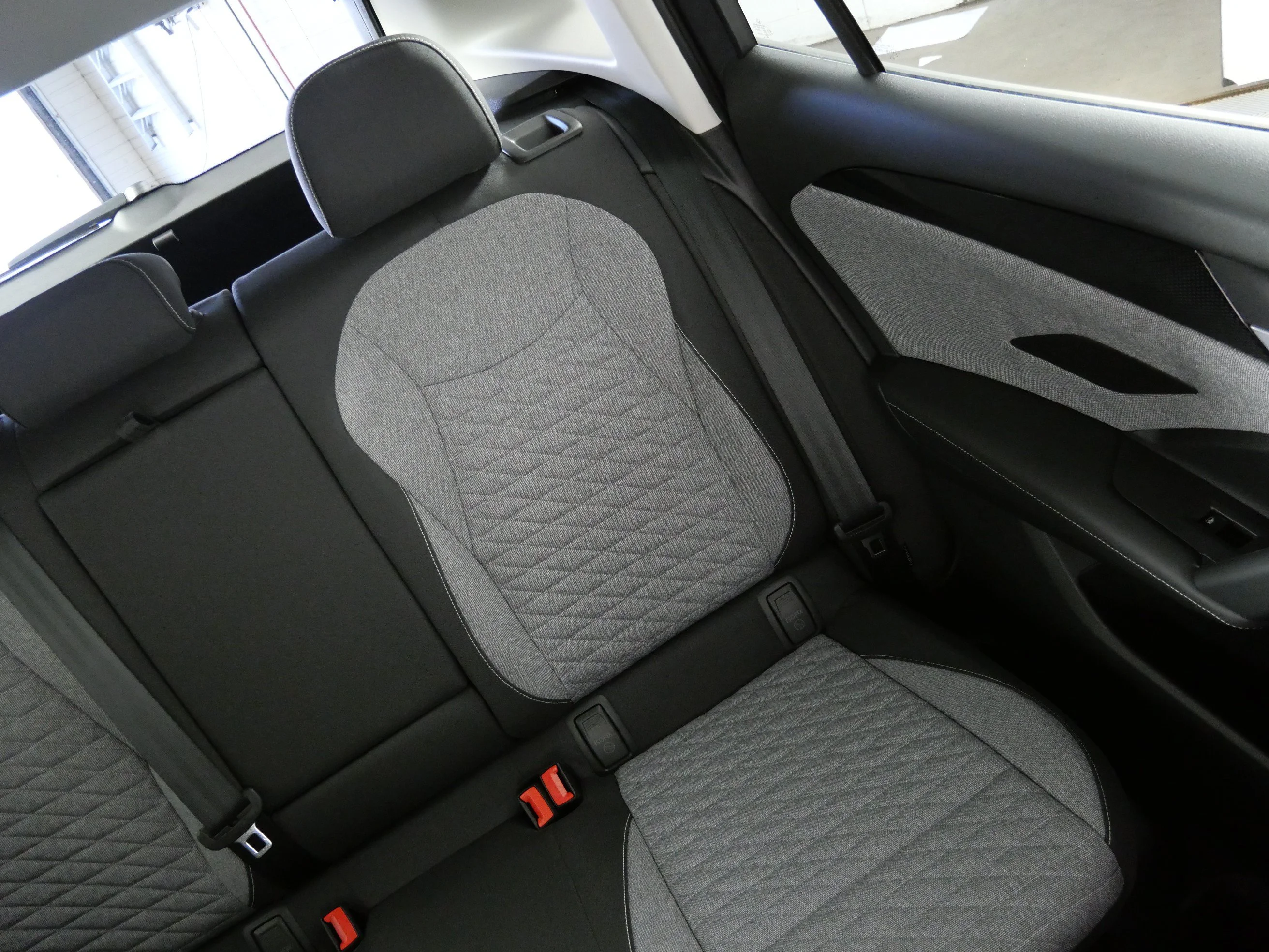 New 2026 Platinum Gray Metallic Volkswagen S image 14