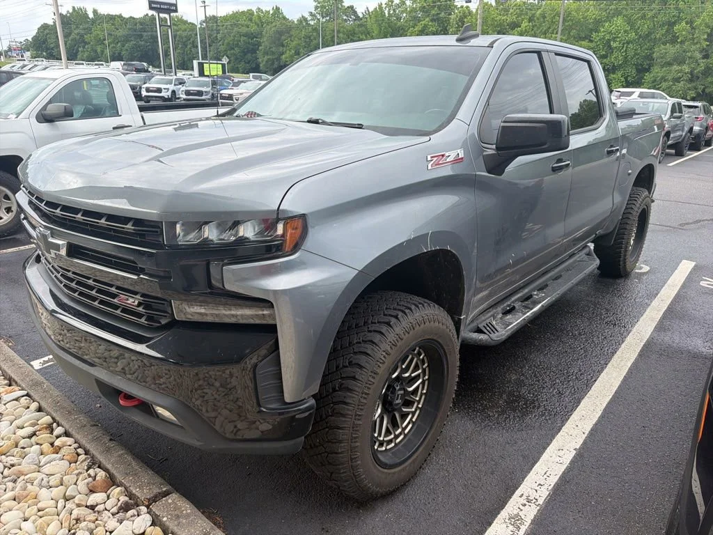 Used 2020 SATIN STEEL METALLIC Chevrolet LT Trail Boss image 1