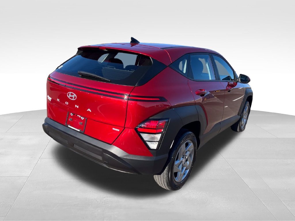 Used 2024 Red Hyundai SE image 5