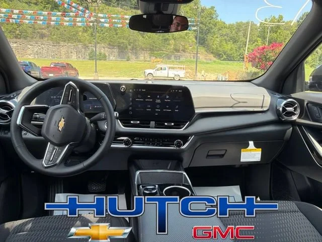2027 Chevrolet Equinox LT - Photo 19