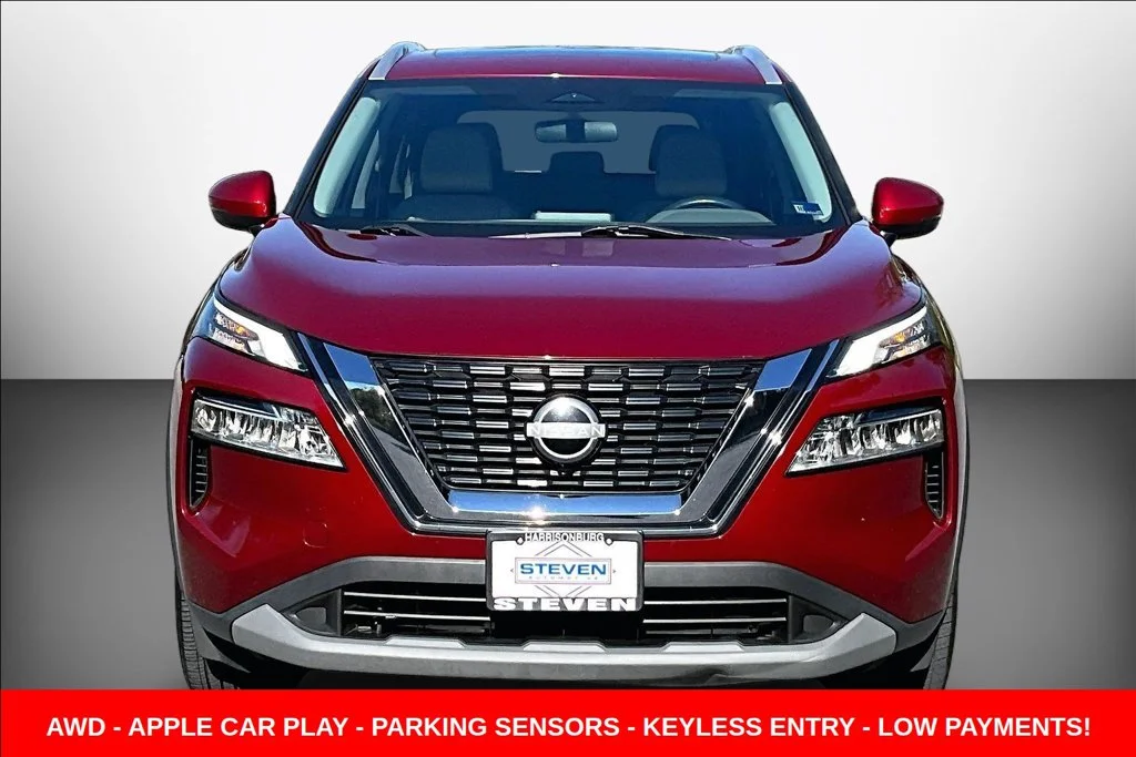 Used 2023 Red Nissan SV image 2