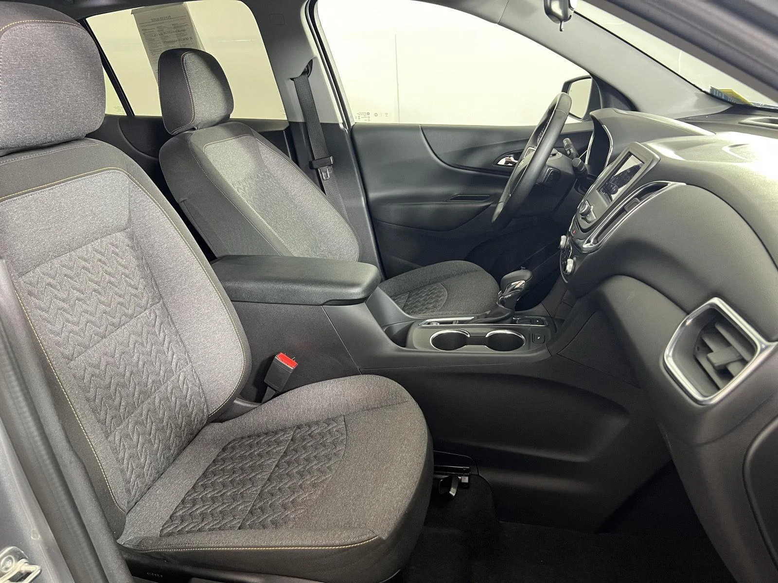 Used 2024 Sterling Gray Metallic Chevrolet LT image 23