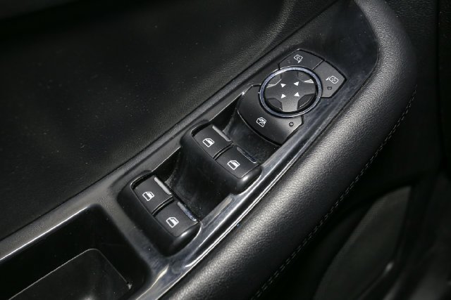 Used 2015 White Ford SEL image 32