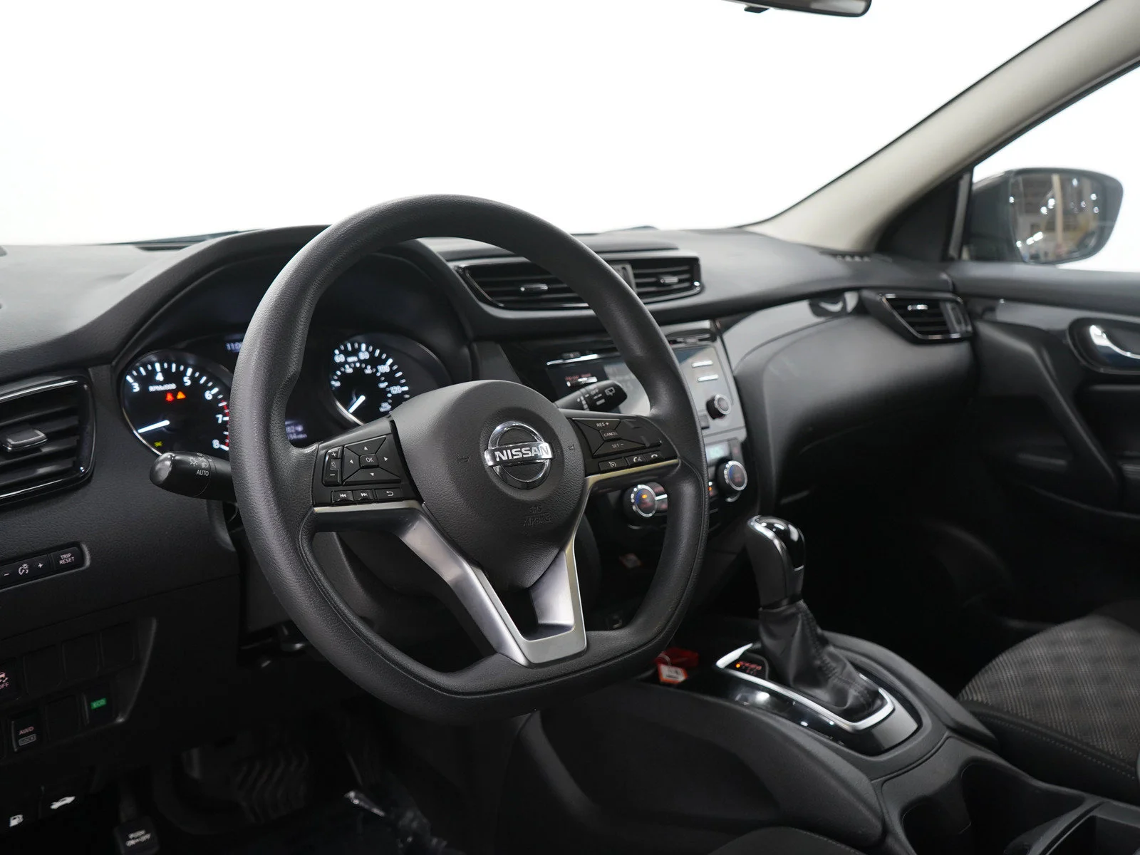 Used 2017 Brilliant Silver Nissan SV image 23