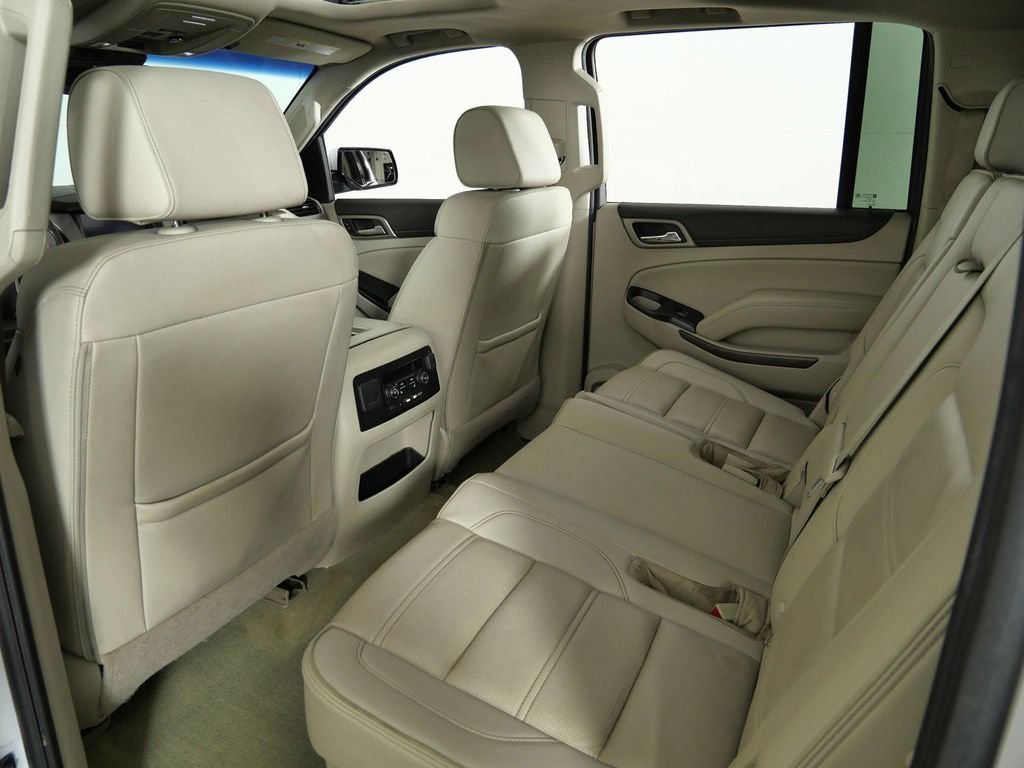 Used 2018 White GMC Denali image 32