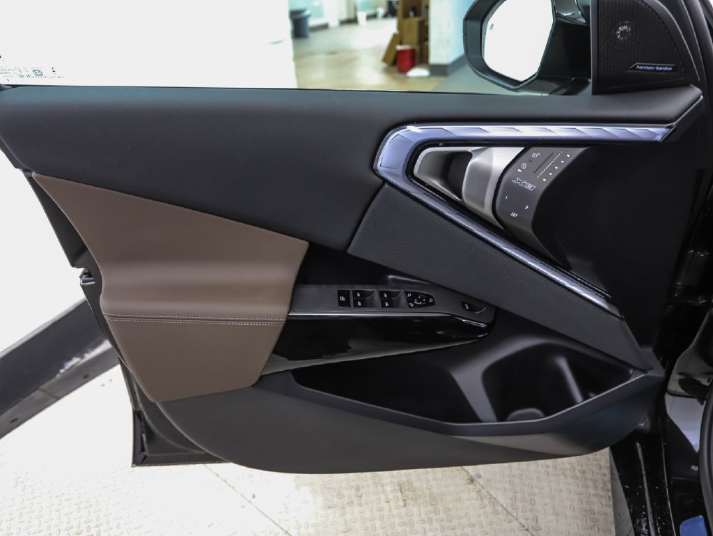 New 2026 Black Sapphire Metallic BMW M50 xDrive image 9