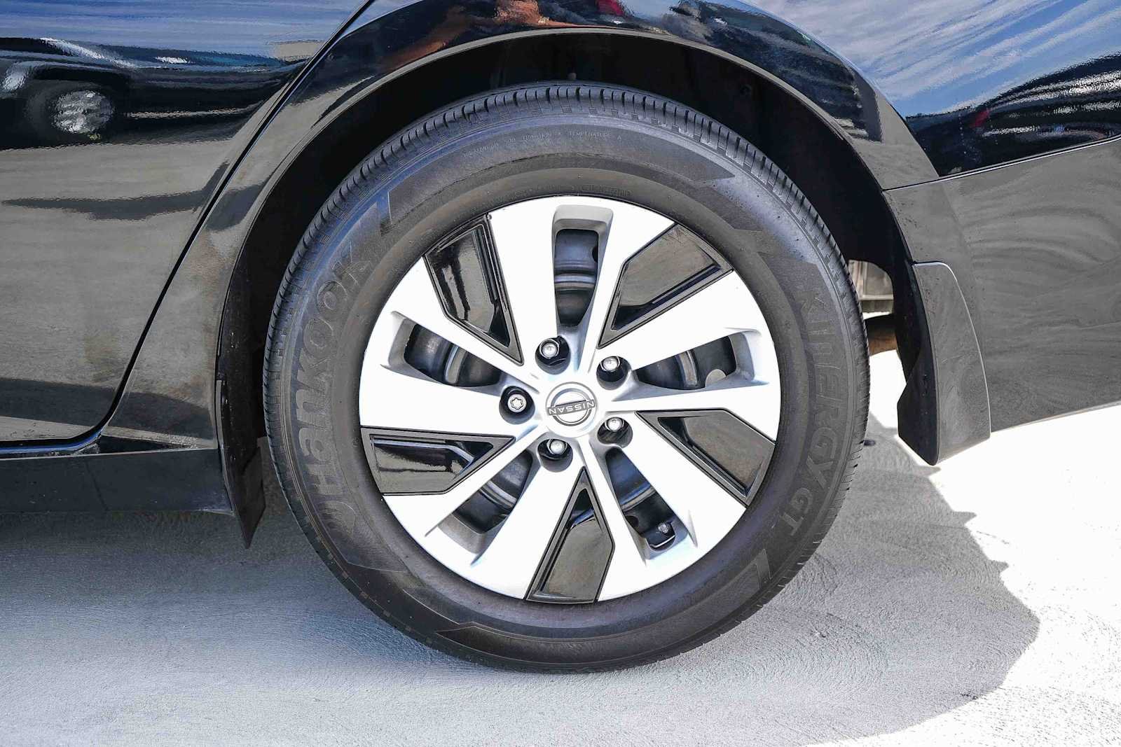 Certified Used 2024 Super Black Nissan 2.5 S image 10