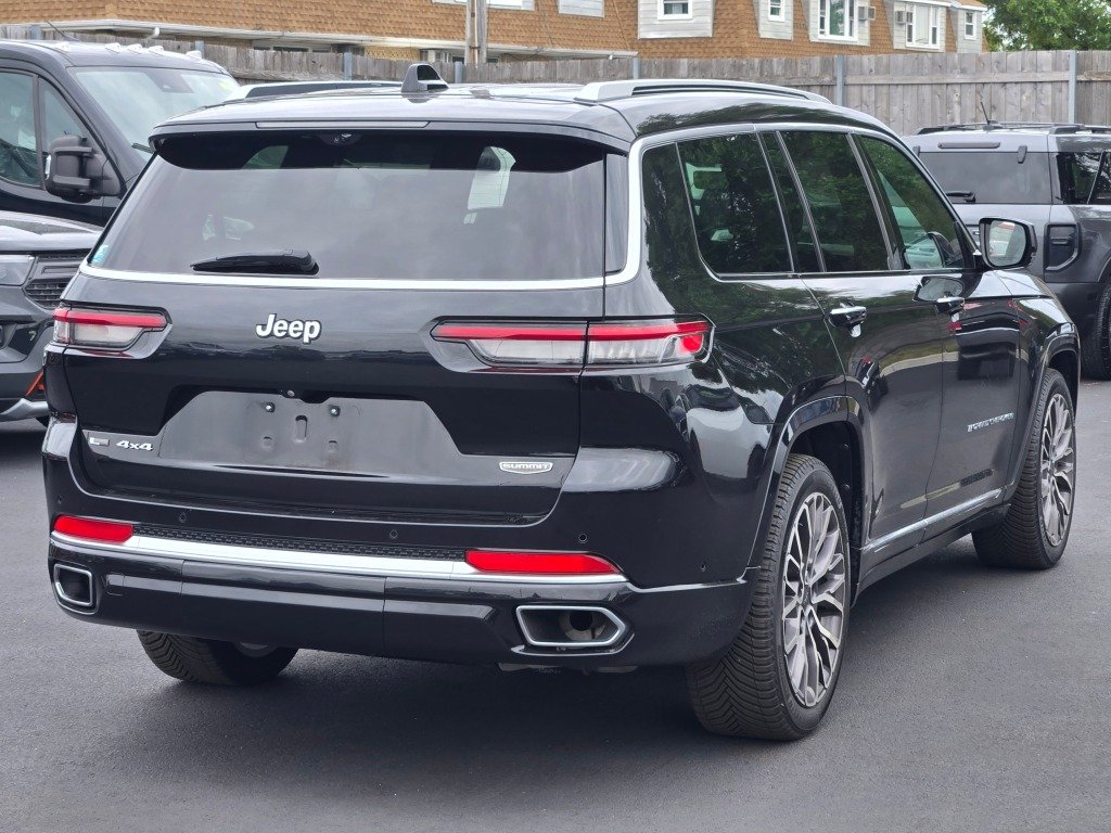 Used 2021 Black Jeep Summit image 13
