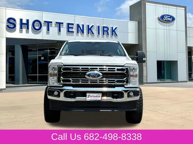 Used 2023 White Ford XLT image 2