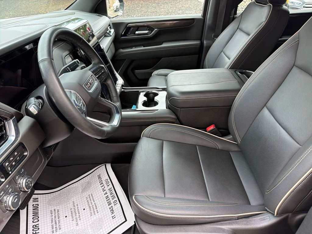 Used 2025 Sterling Metallic GMC Elevation image 16