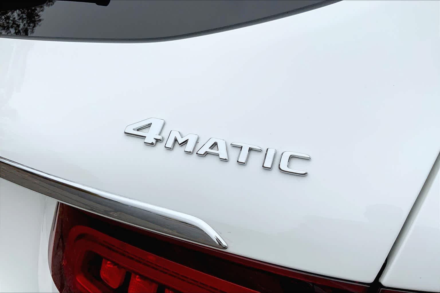 Used 2020 Polar White Mercedes-Benz GLC 300 image 10