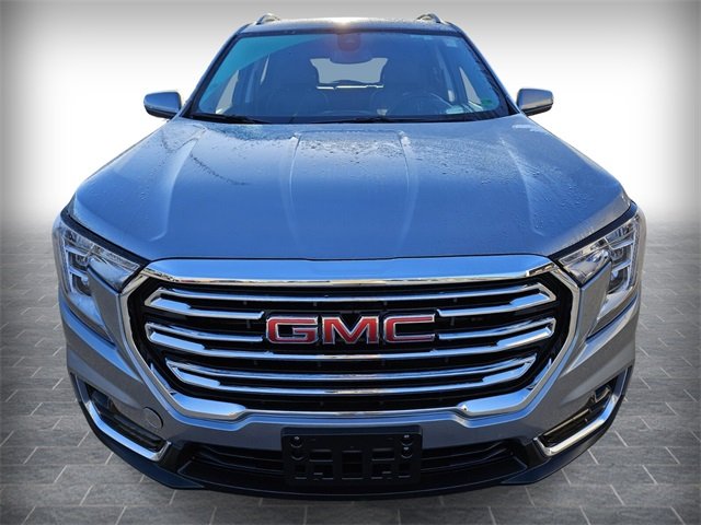 2024 Gmc Terrain SLT photo 2