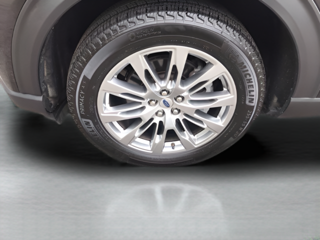 Used 2025 Black Ford Active image 10