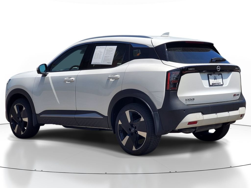 Used 2025 Aspen White Tricoat Nissan SR image 3