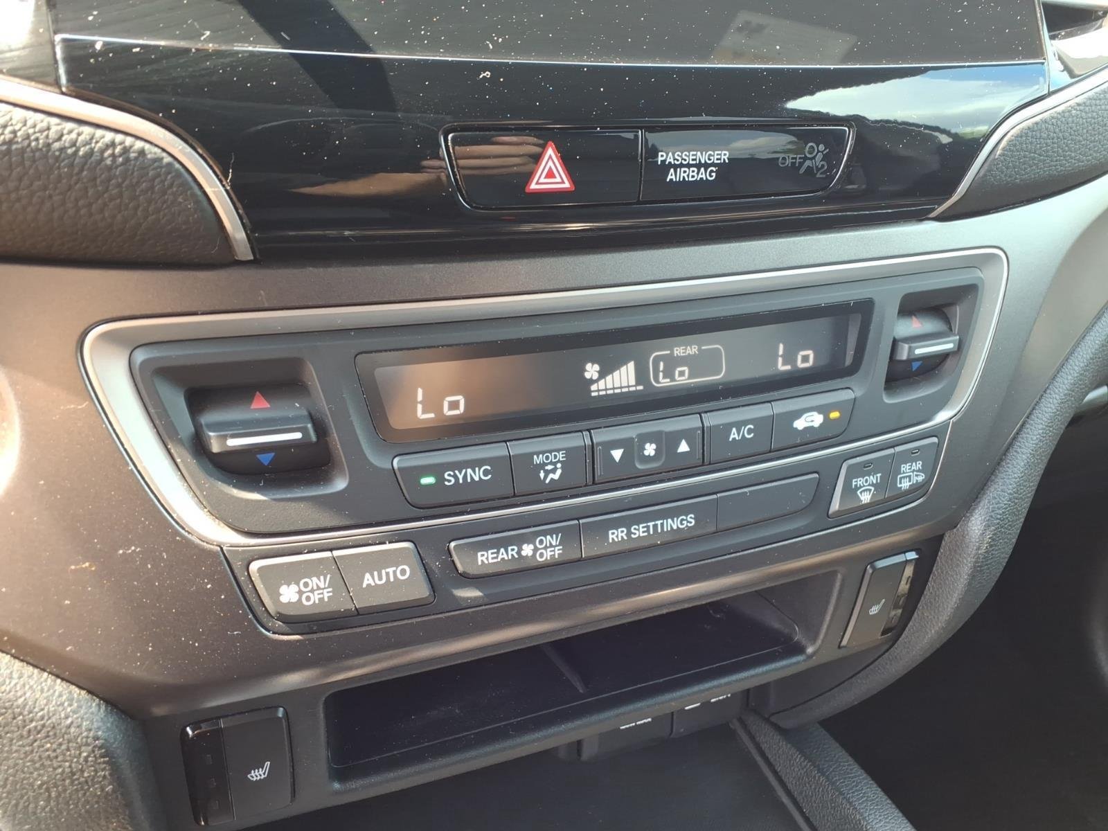 Used 2021 Platinum White Pearl Honda EX-L image 26