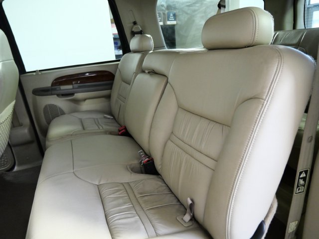 Used 2000 Green Ford Limited image 15