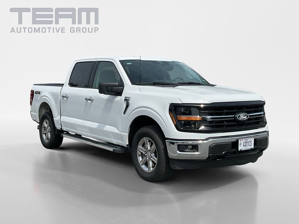 Used 2025 White Ford XLT image 1