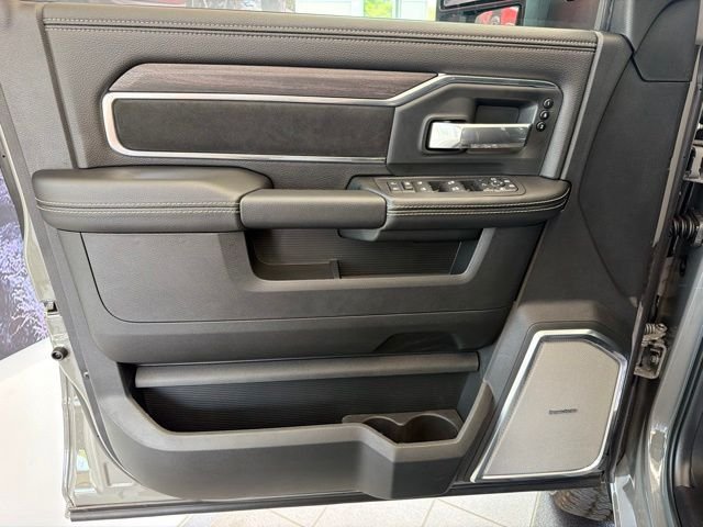 New 2026 Ceramic Gray Clear-Coat Exterior Paint RAM Laramie image 19