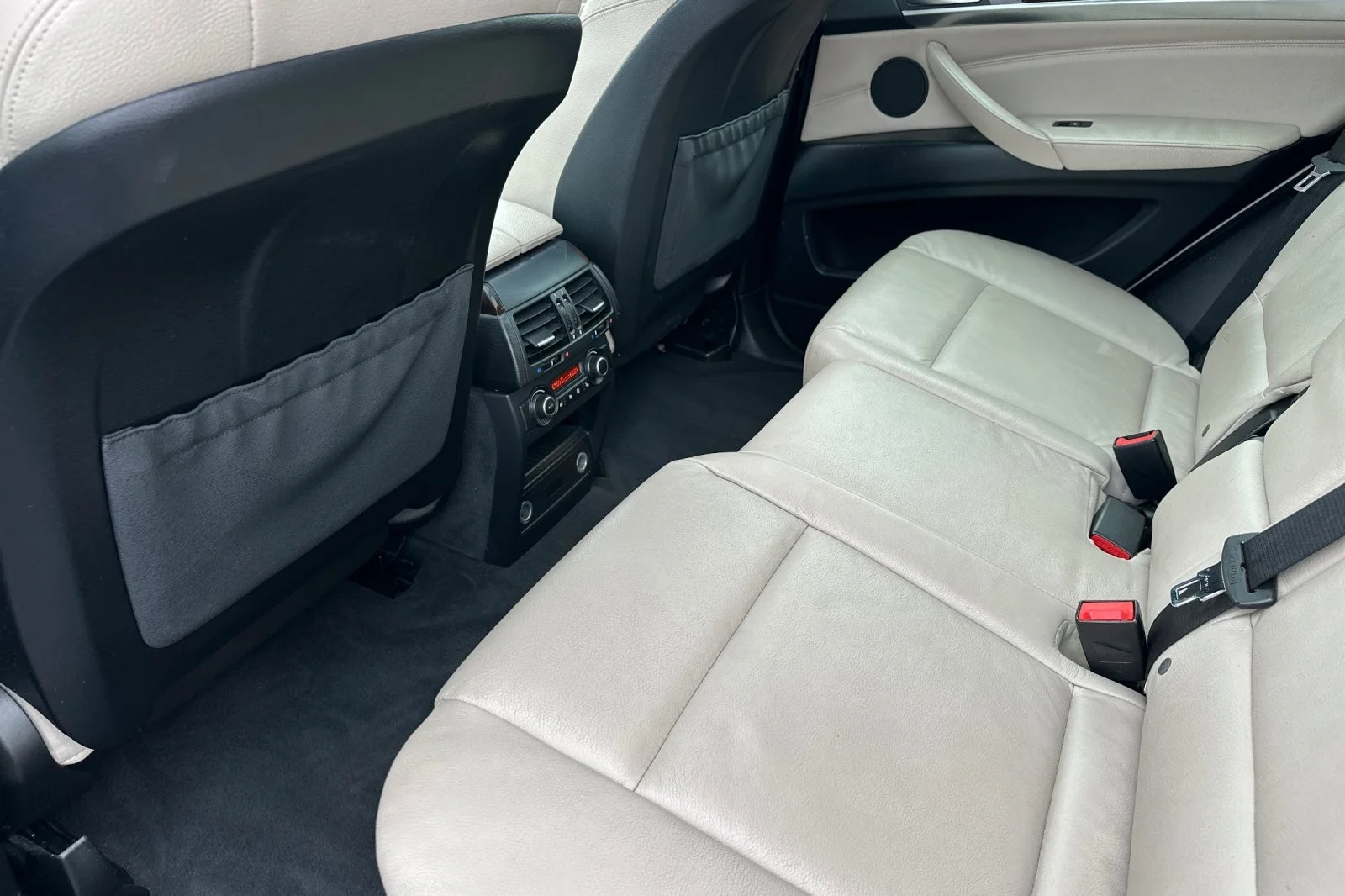 Used 2013 Alpine White BMW xDrive35i Sport Activity image 11