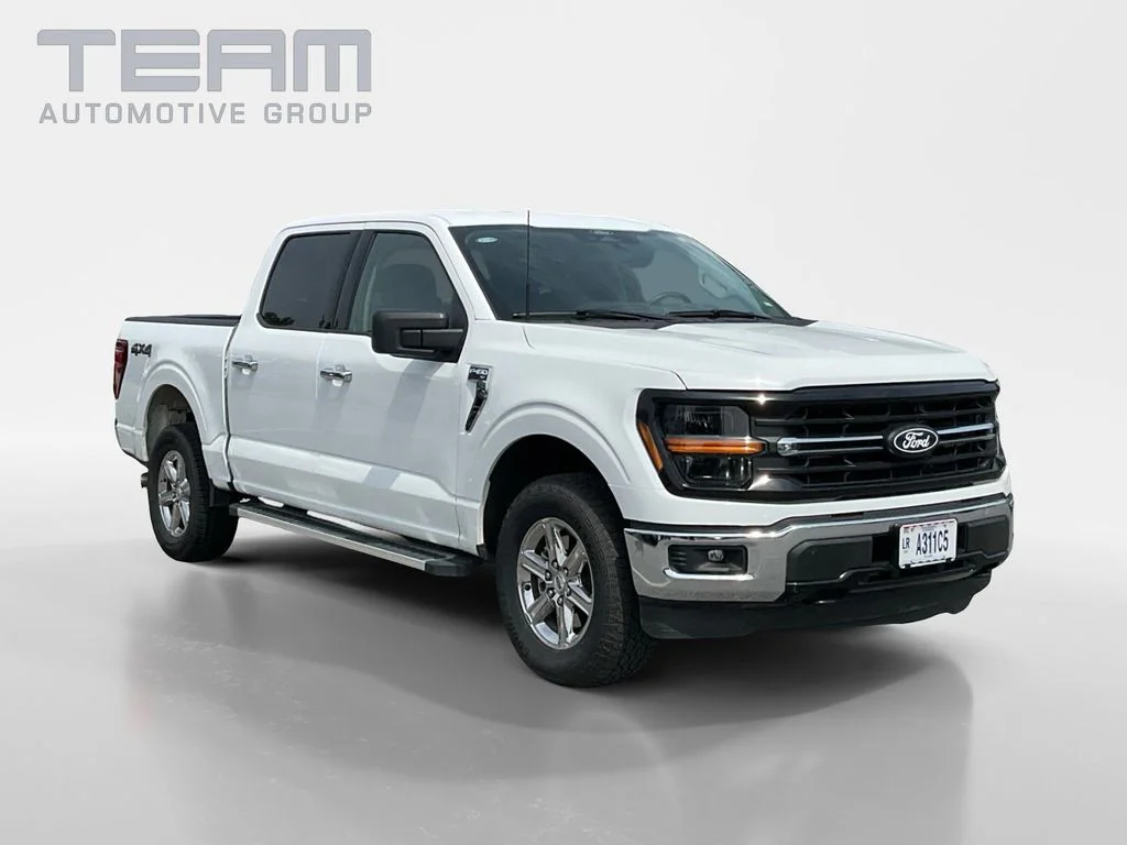 Used 2025 White Ford XLT image 1