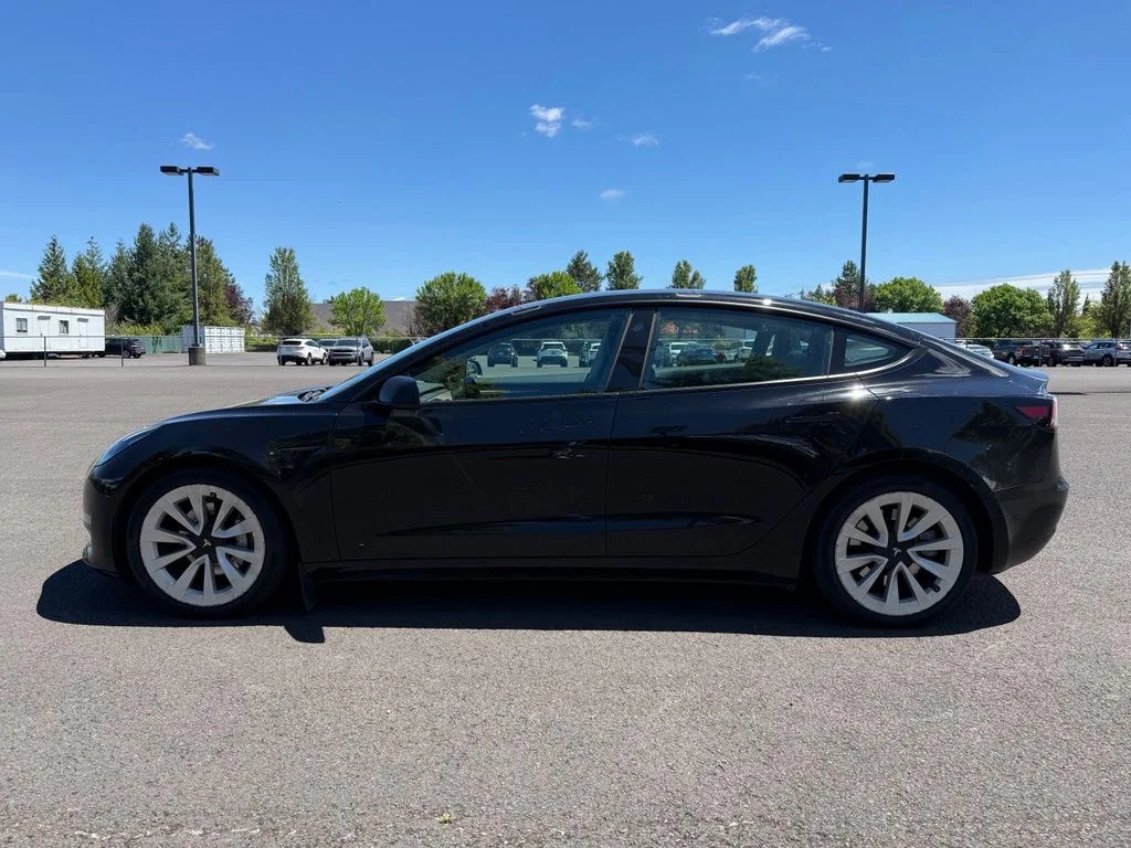 Used 2023 Solid Black Tesla Long Range image 4