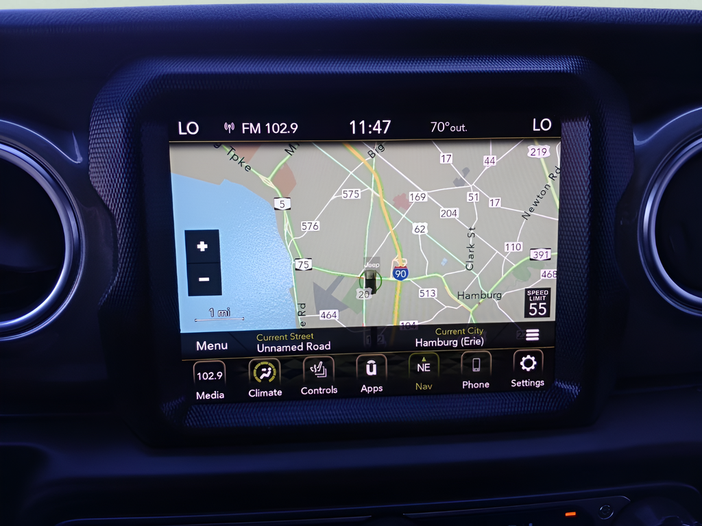 Used 2023 Green Jeep Sahara image 18