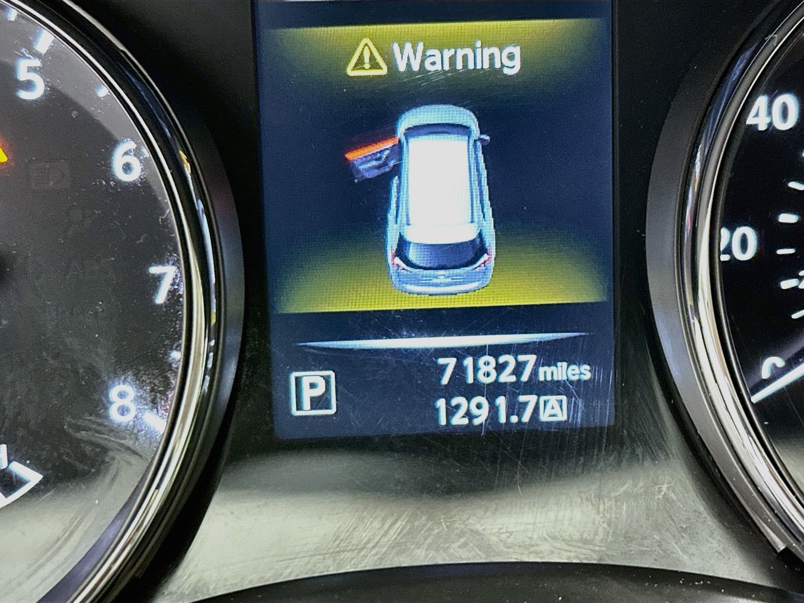 Used 2015 Gun Metallic Nissan SL image 12