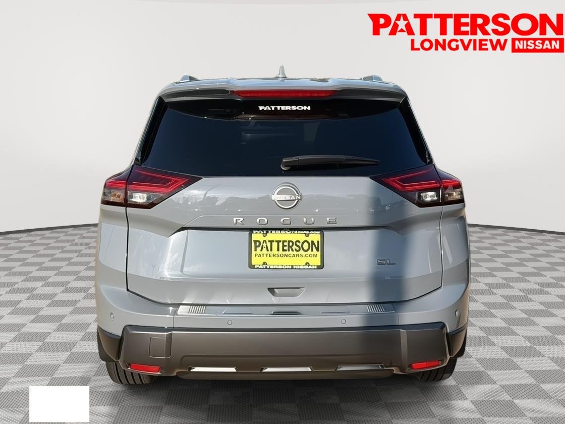 Used 2025 Boulder Gray Pearl Nissan SL image 3