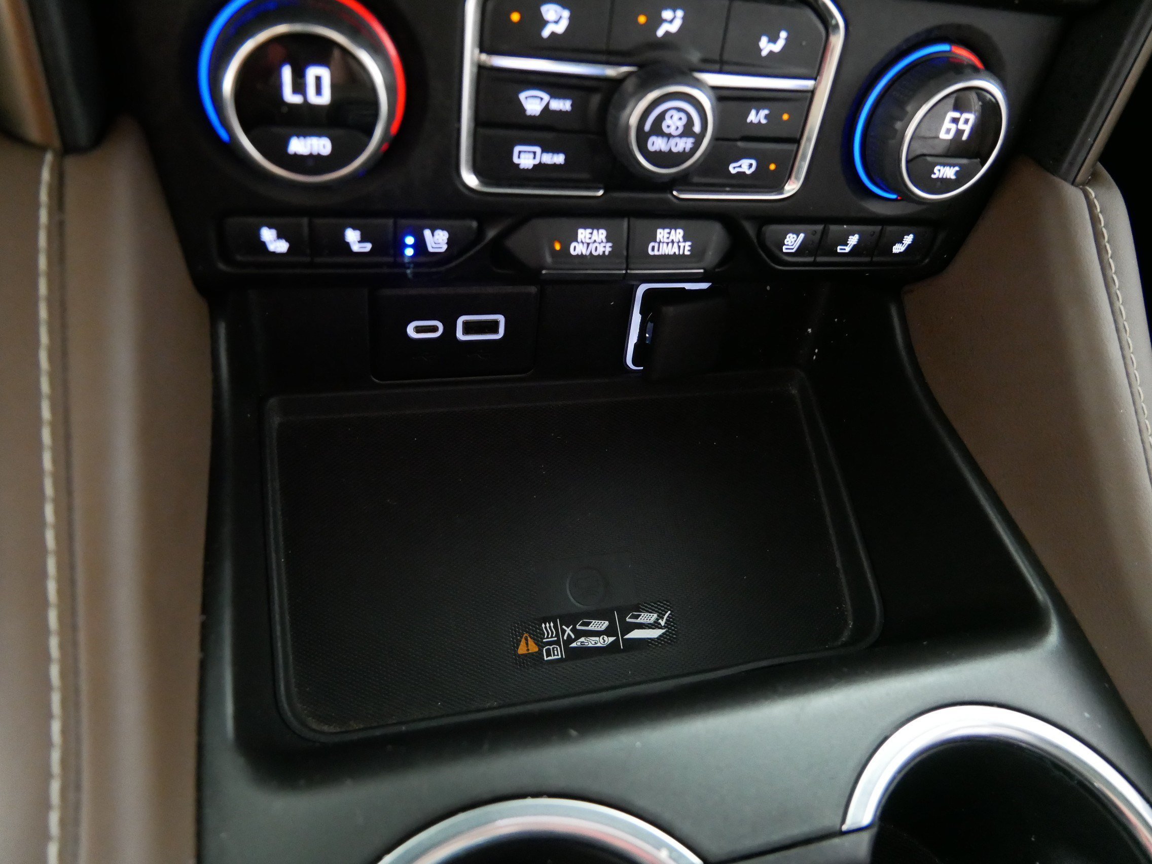 Used 2022 Cherry Red Tintcoat Chevrolet High Country image 29