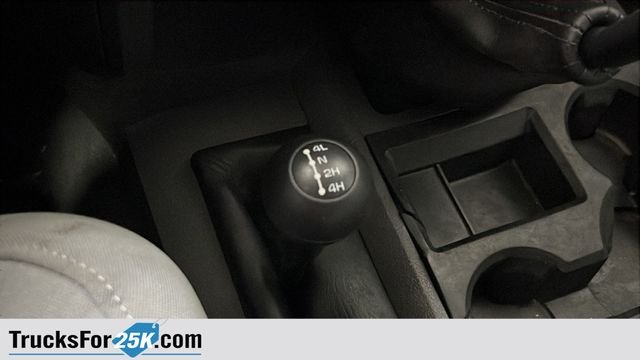 Used 2007 Bright White Dodge SLT image 26