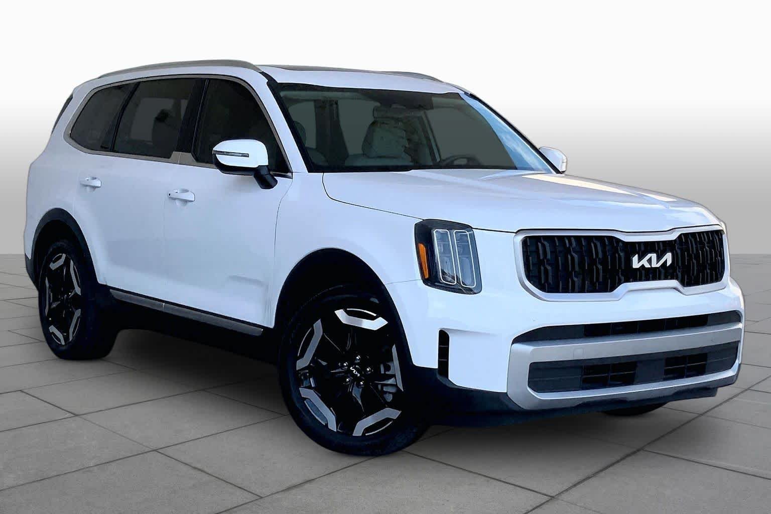 Pre-Owned 2023 Kia Telluride EX