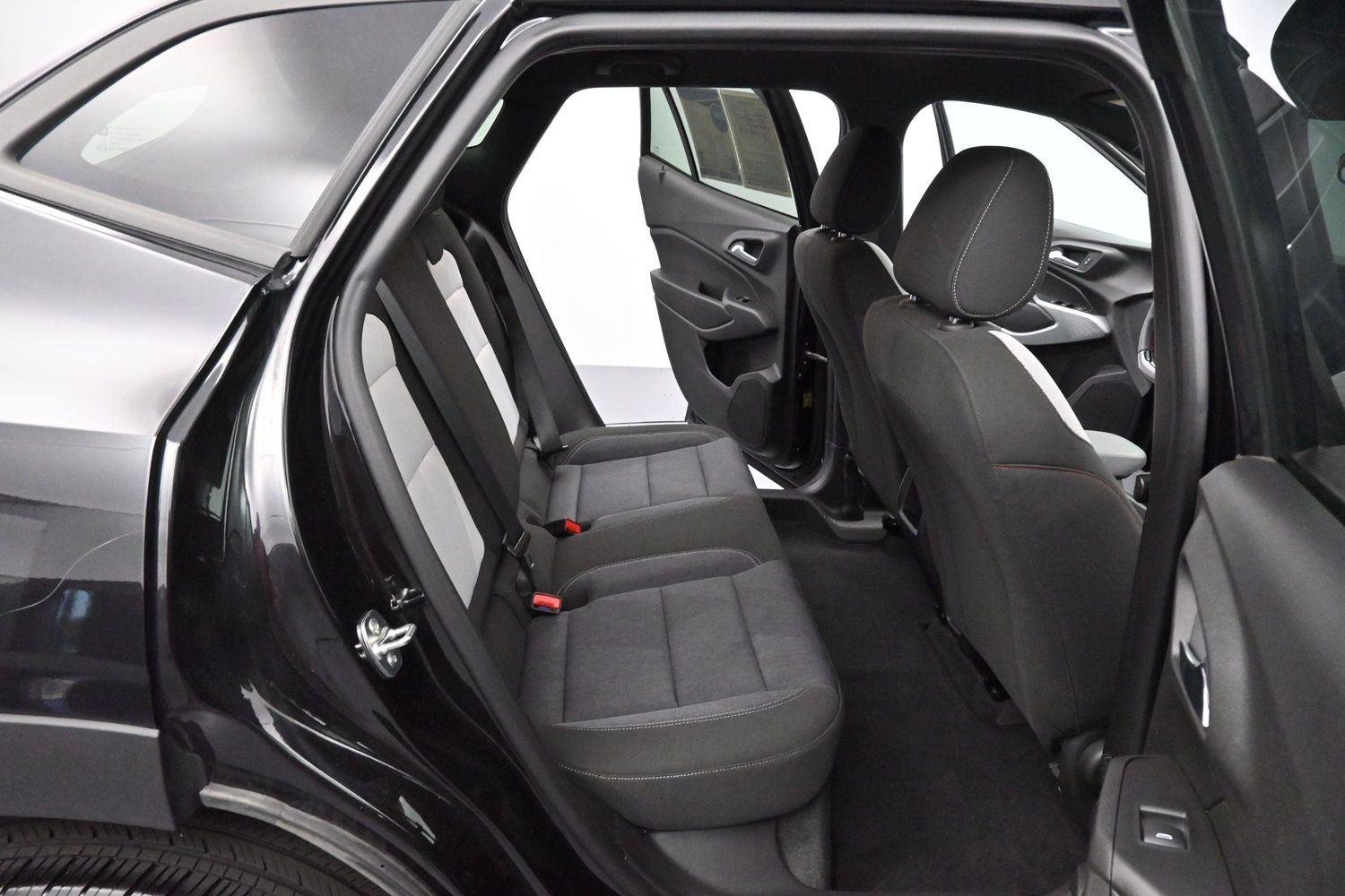 Used 2024 Mosaic Black Metallic Chevrolet 1RS image 28