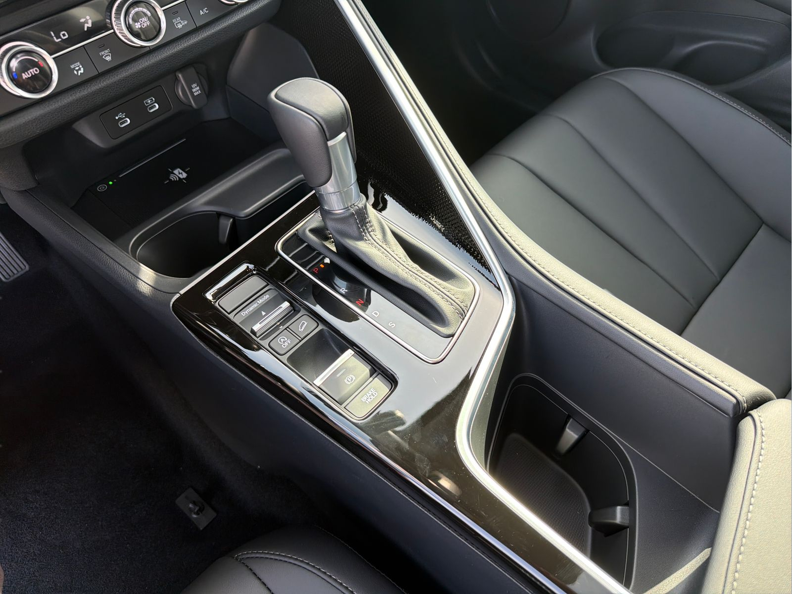 New 2026 Platinum White Pearl Acura Base image 22