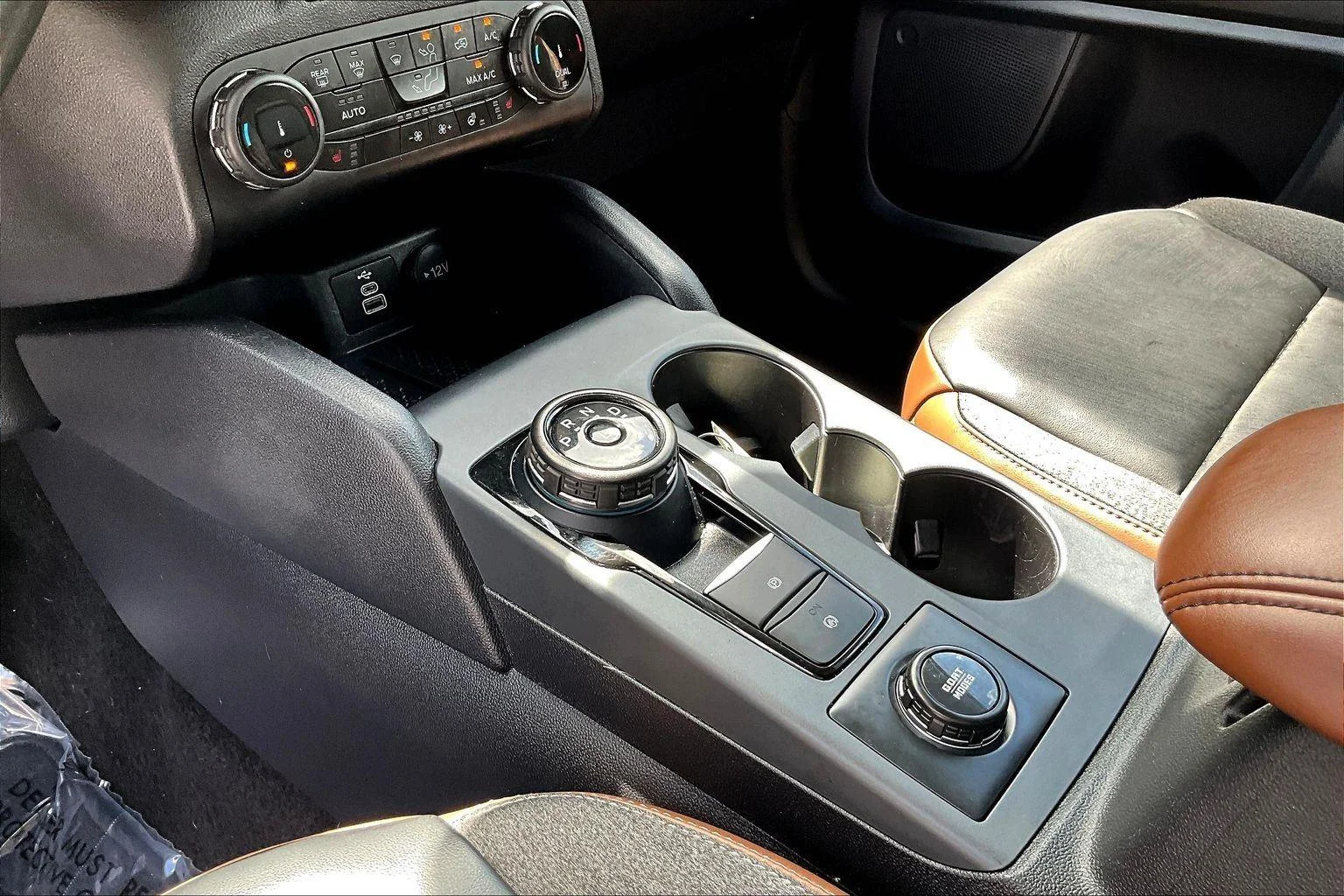 Used 2024 Atlas Blue Metallic Ford Outer Banks image 18