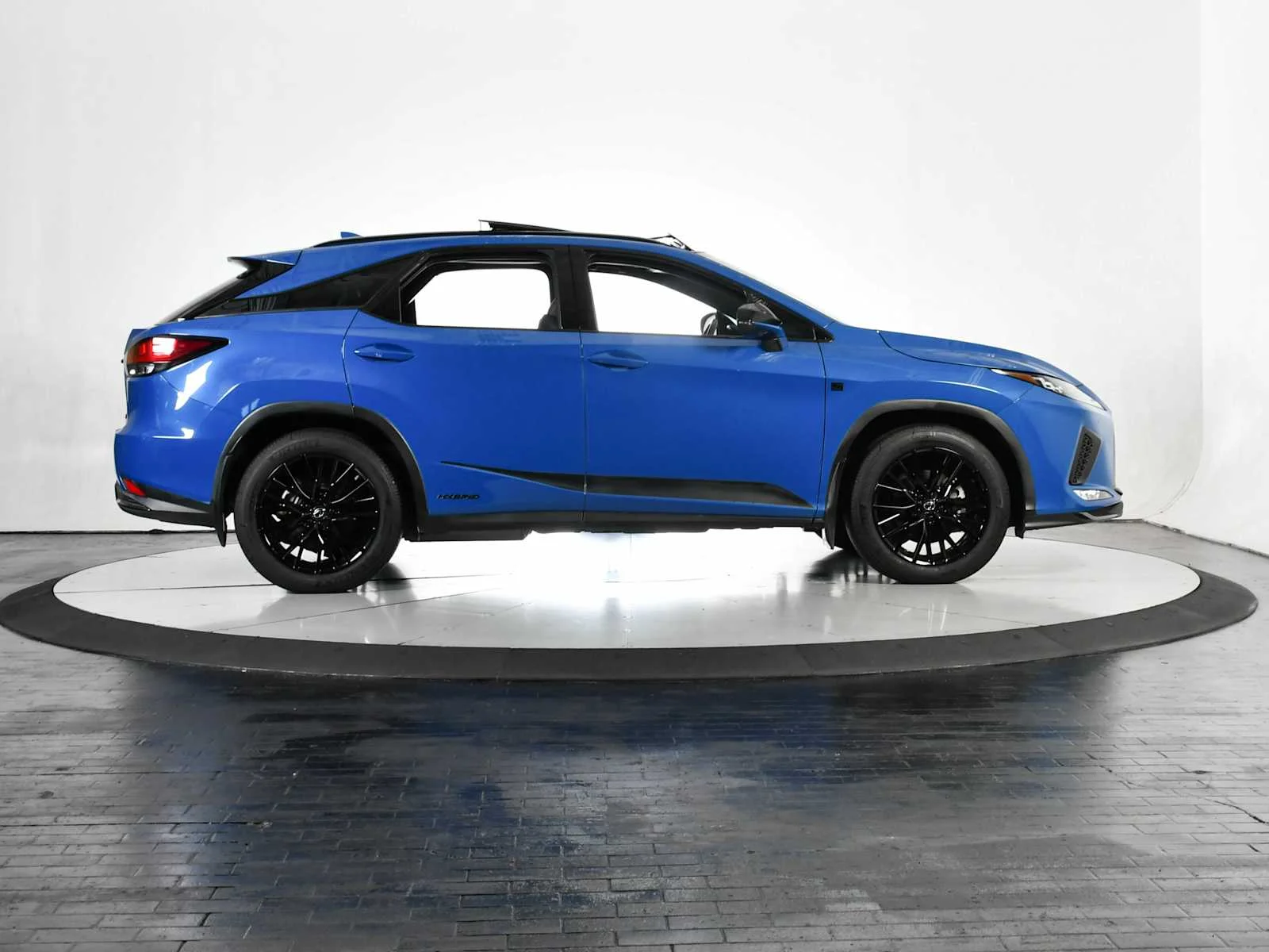 Certified Used 2022 GRECIAN BLUE Lexus F SPORT Handling image 8