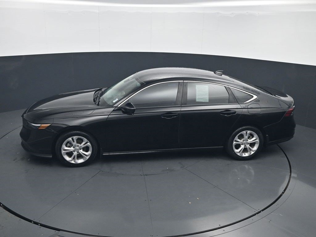 Certified Used 2025 Crystal Black Pearl Honda LX image 30