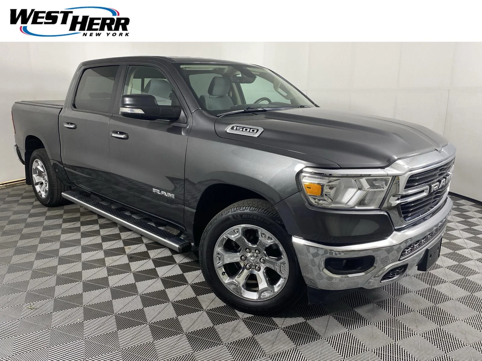 Used 2019 Granite Crystal Metallic Clearcoat Ram Big Horn/Lone Star image 1