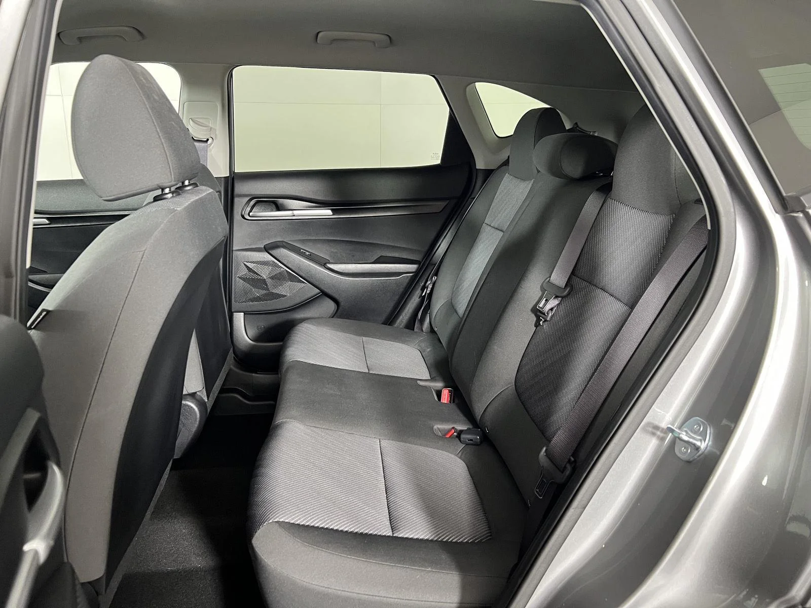 Used 2024 Steel Gray Kia LX image 18