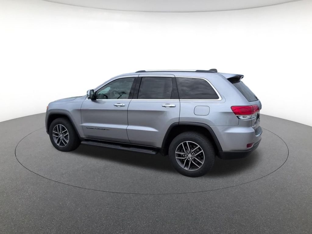 Certified Used 2018 Silver Jeep Limited image 10
