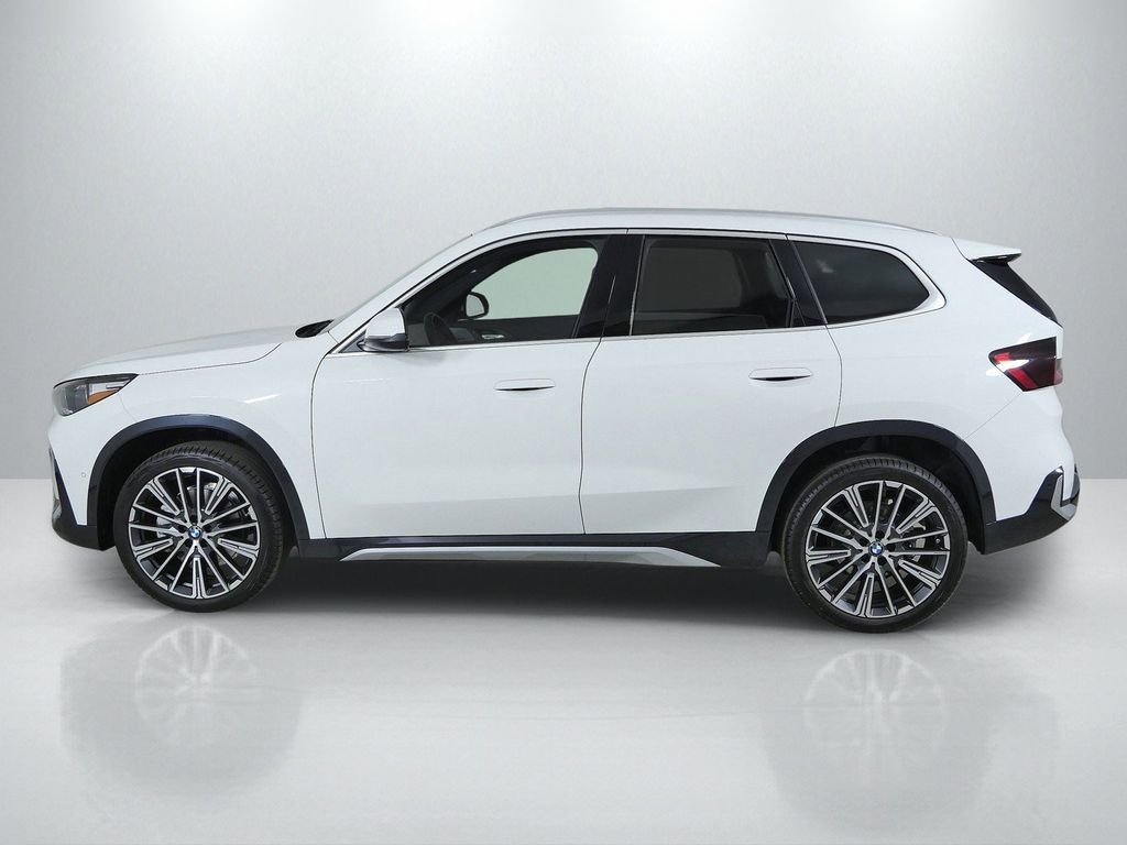 Used 2026 Alpine White BMW xDrive28i image 16