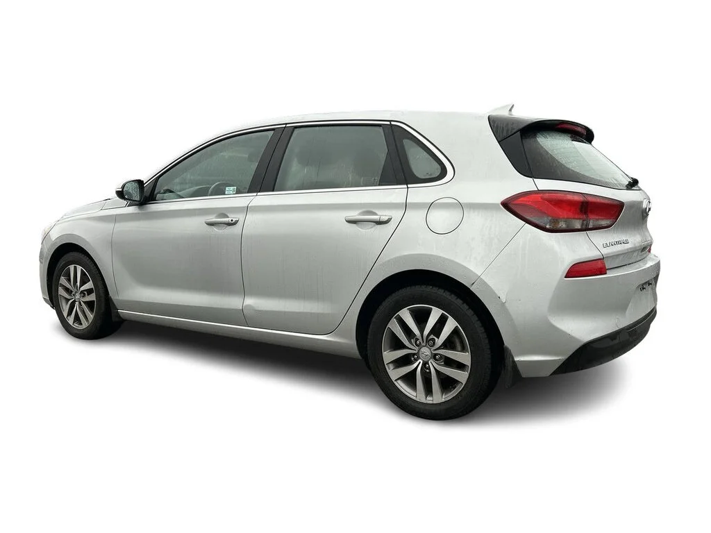 Used 2018 Space Black Pearl Hyundai GL Dilawri Certified   Clean Title   Local BC image 9