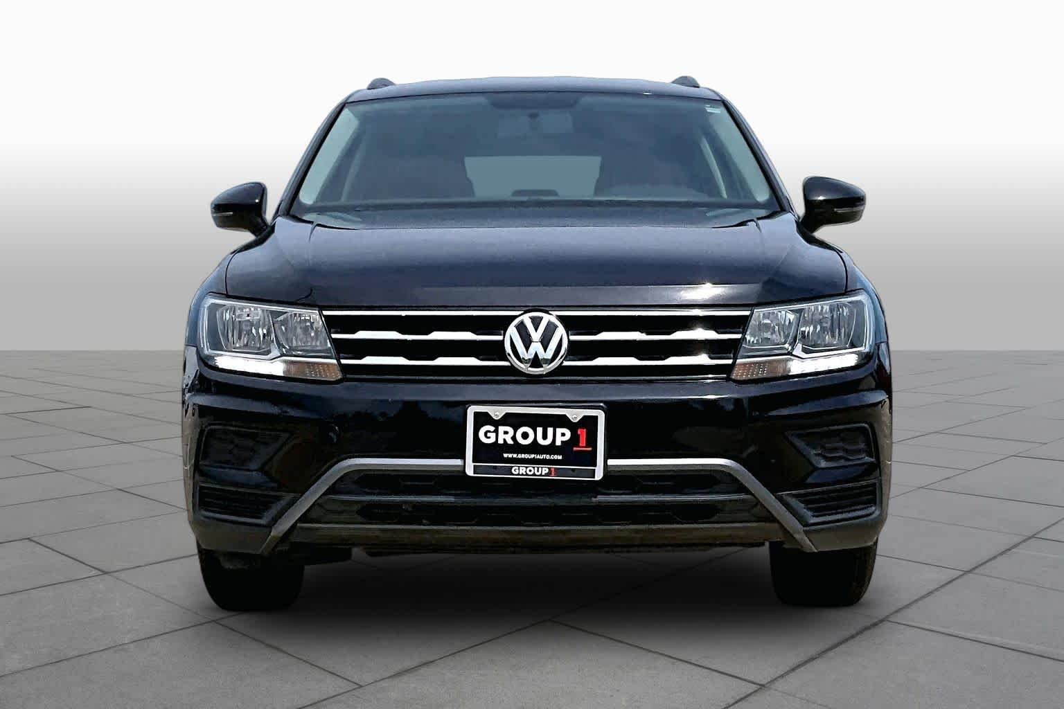 Used 2018 Deep Black Pearl Metallic Volkswagen S image 3