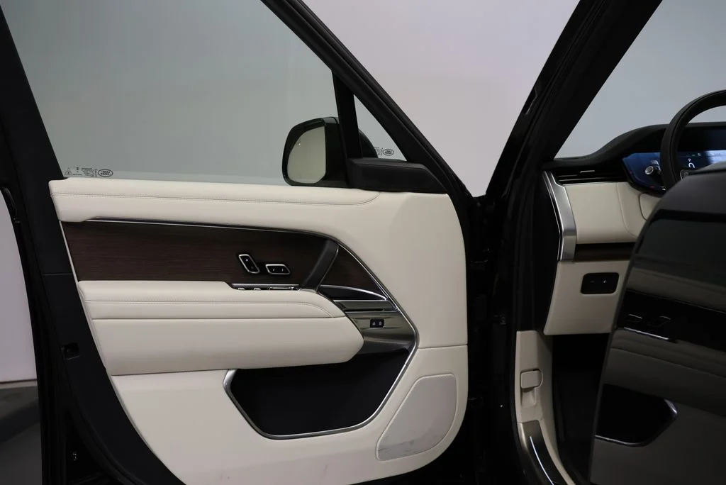 2026 Land Rover Range Rover SE - Photo 25