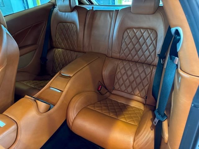 Used 2012 Red Ferrari Base image 32