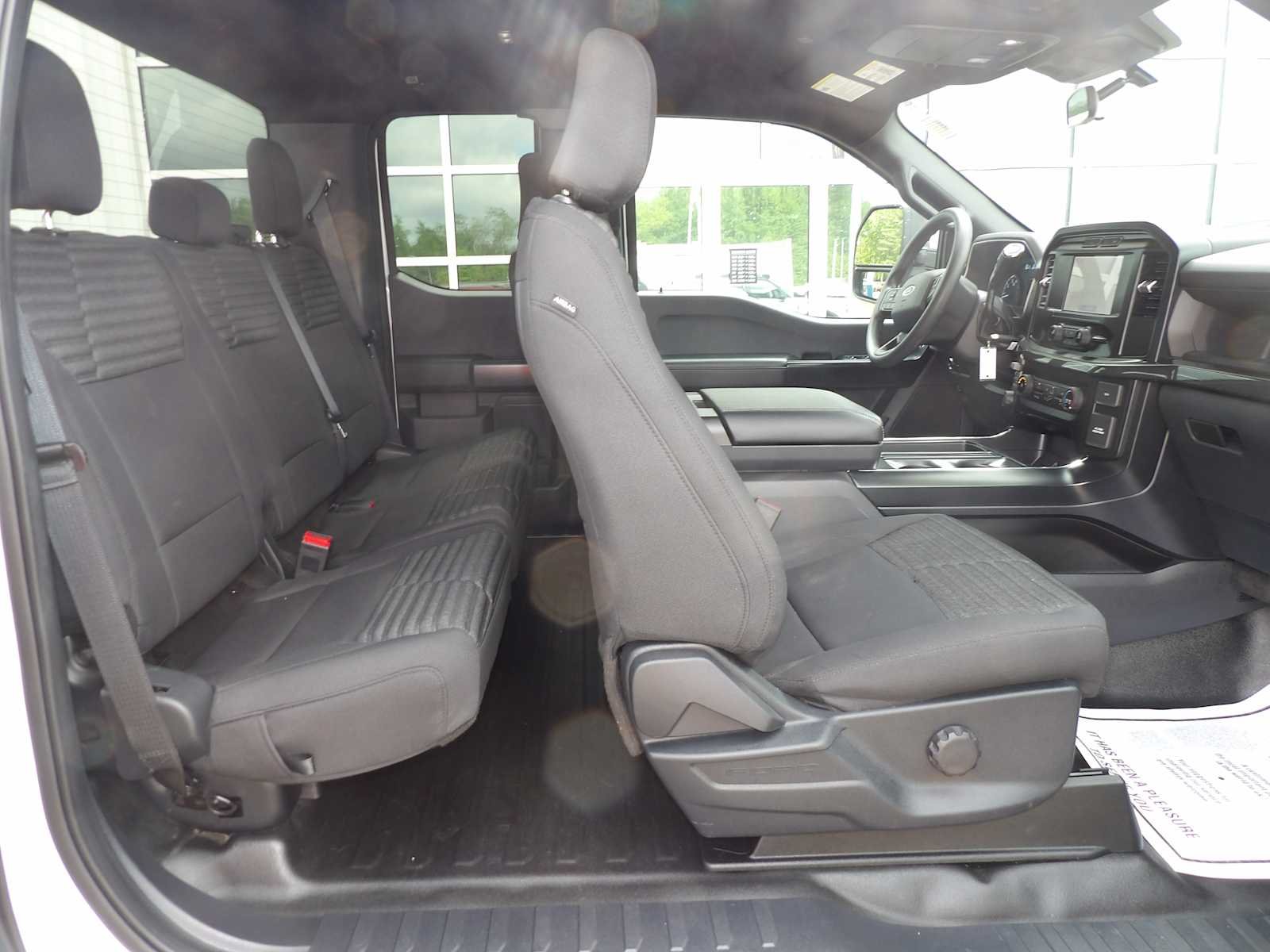 Used 2023 Oxford White Ford XL image 15